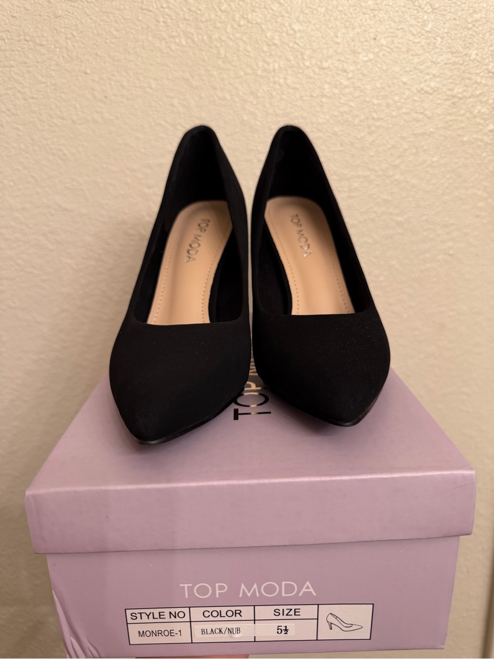 TOP Moda Black Suede Pointed Toe Pumps